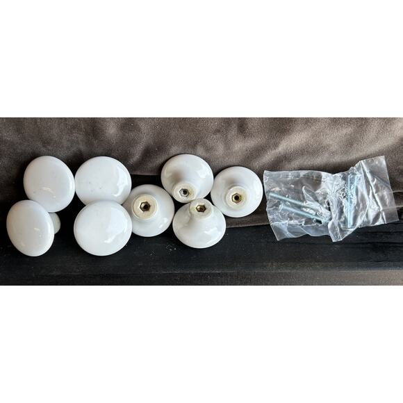 White Ceramic Porcelain 1 1/2 Knobs Pulls VTG Mushroom style 8 Refurnished Home - Picture 3 of 7